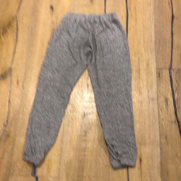 Gray sweat pants - Picture 2 of 2